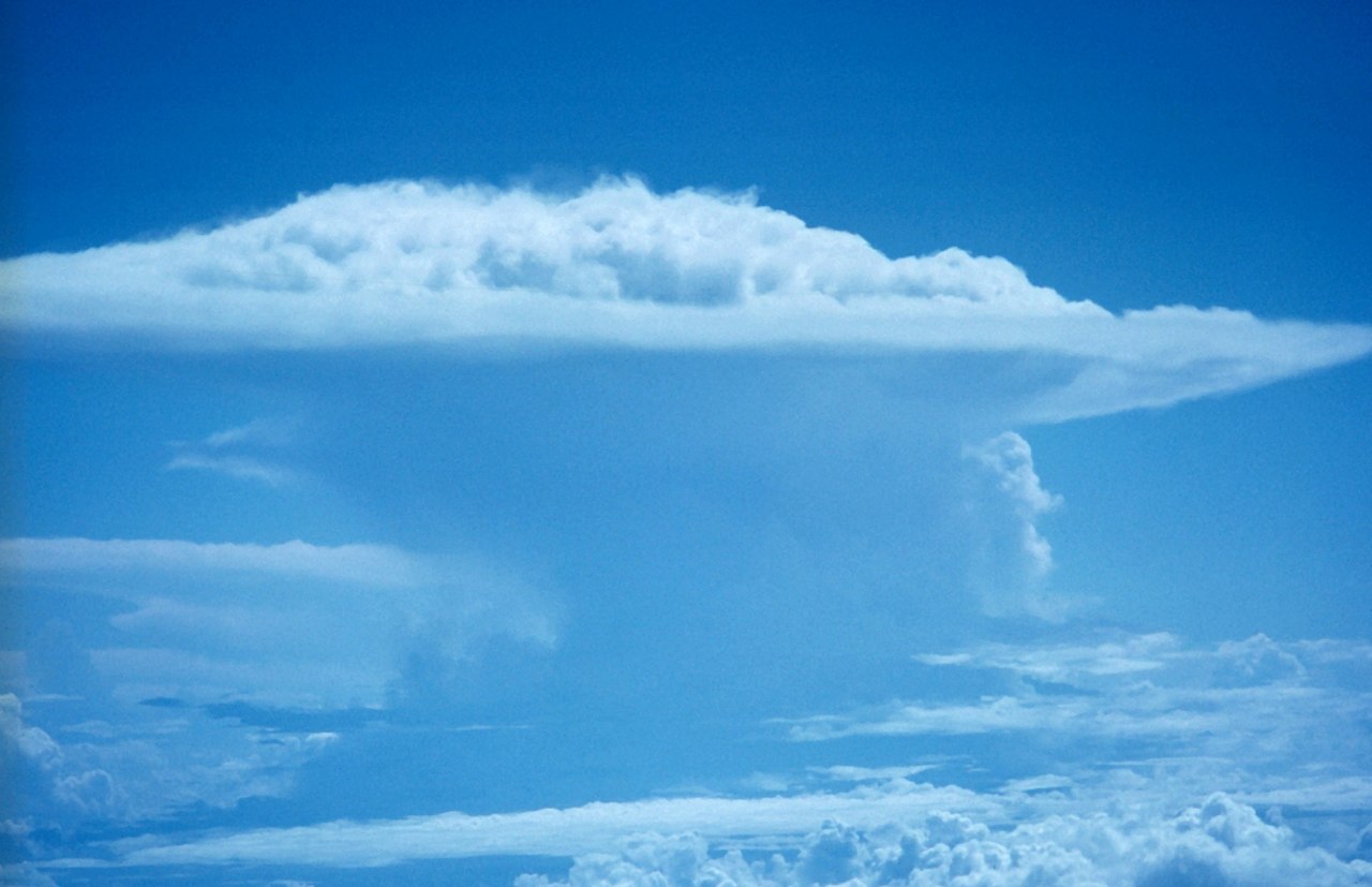 Read more about the article The Nobel Cumulonimbus Clouds: Beautiful and Majestic Thunderheads Favored by the Gods.