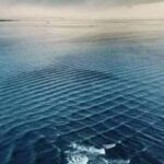 Square Wave patterns in the water